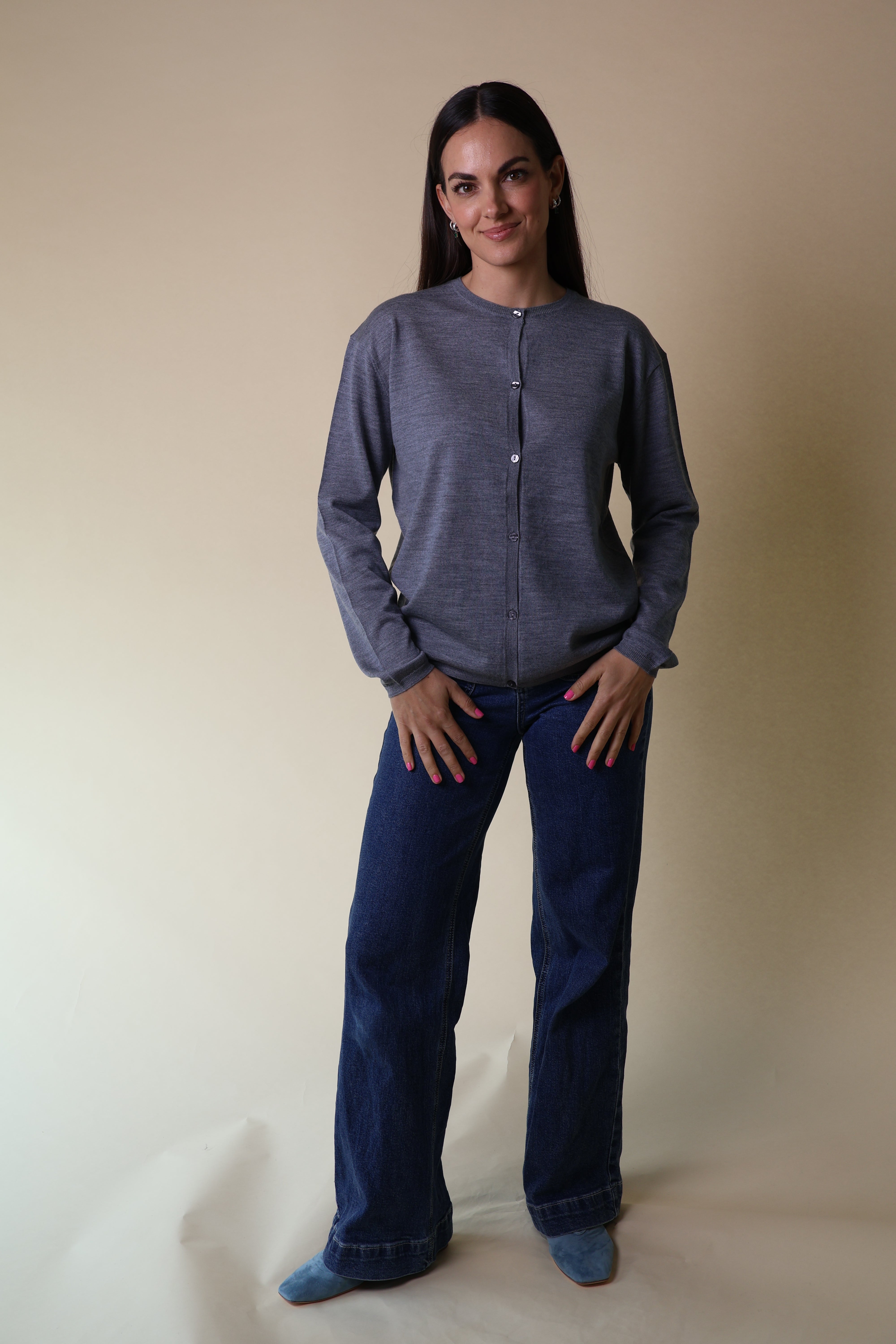 Morganite Cardigan Yarnsmith Greymarle