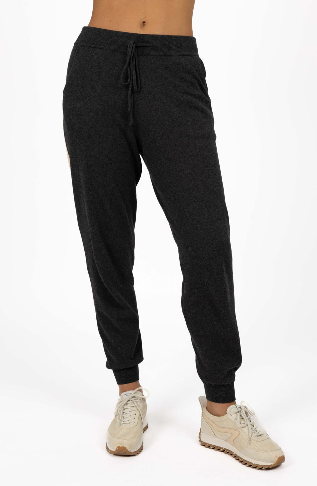 Contrast Merci Pant Charcoal/Latte Humidity