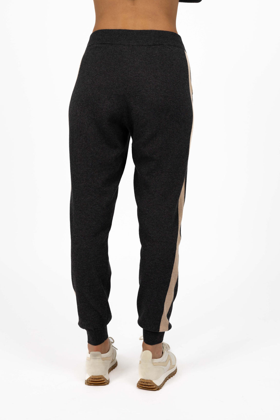 Contrast Merci Pant Charcoal/Latte Humidity
