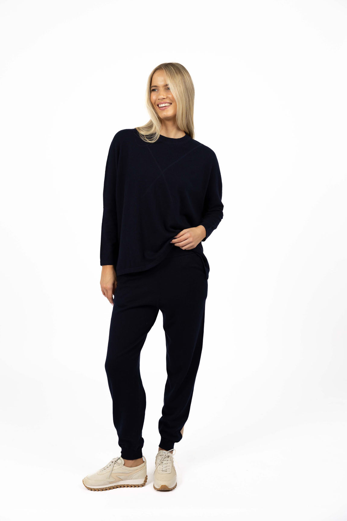 Contrast Merci Pant Indigo/Latte Humidity