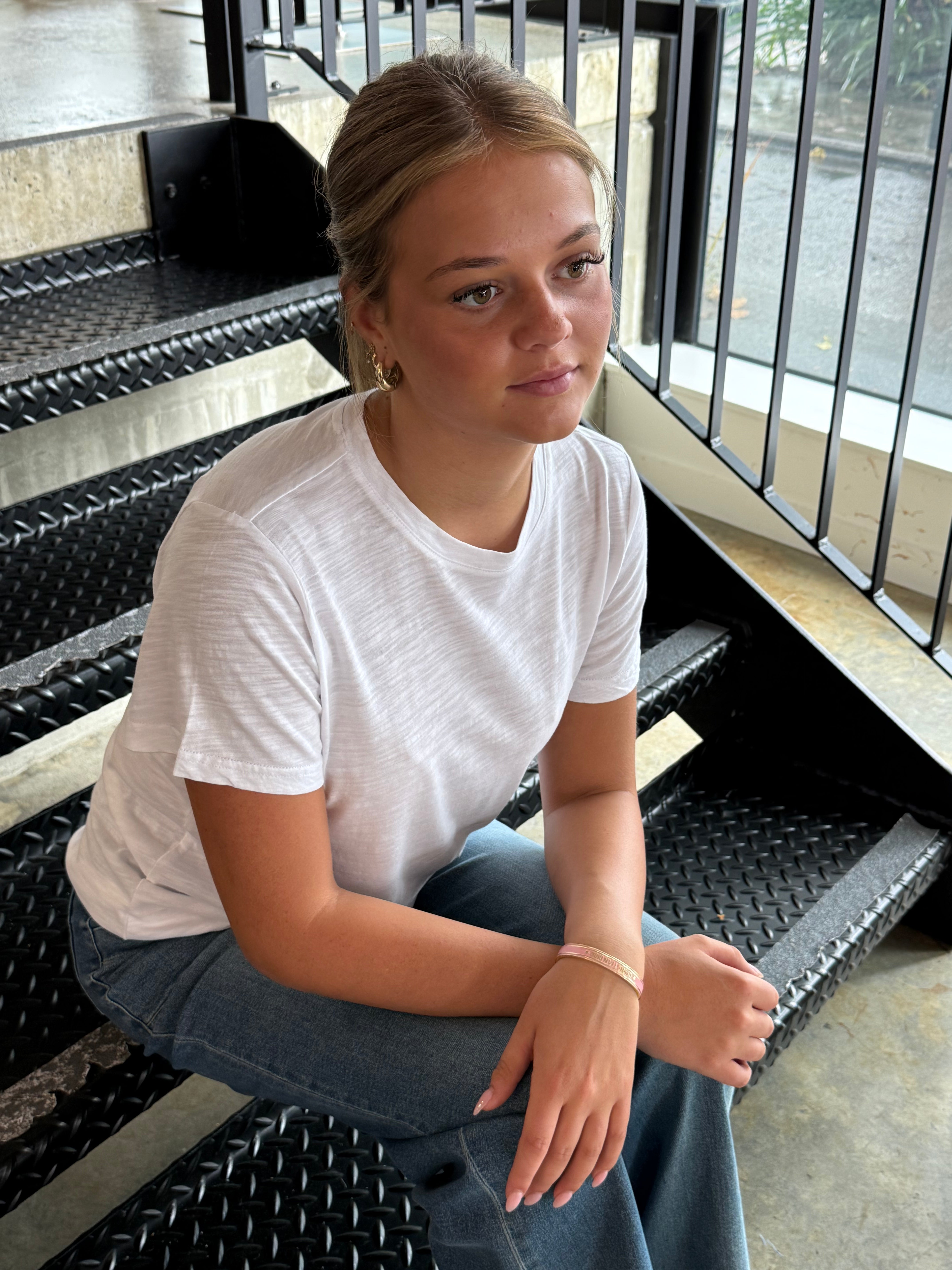 Remy Round Neck T Shirt Velveteen Rabbit - White