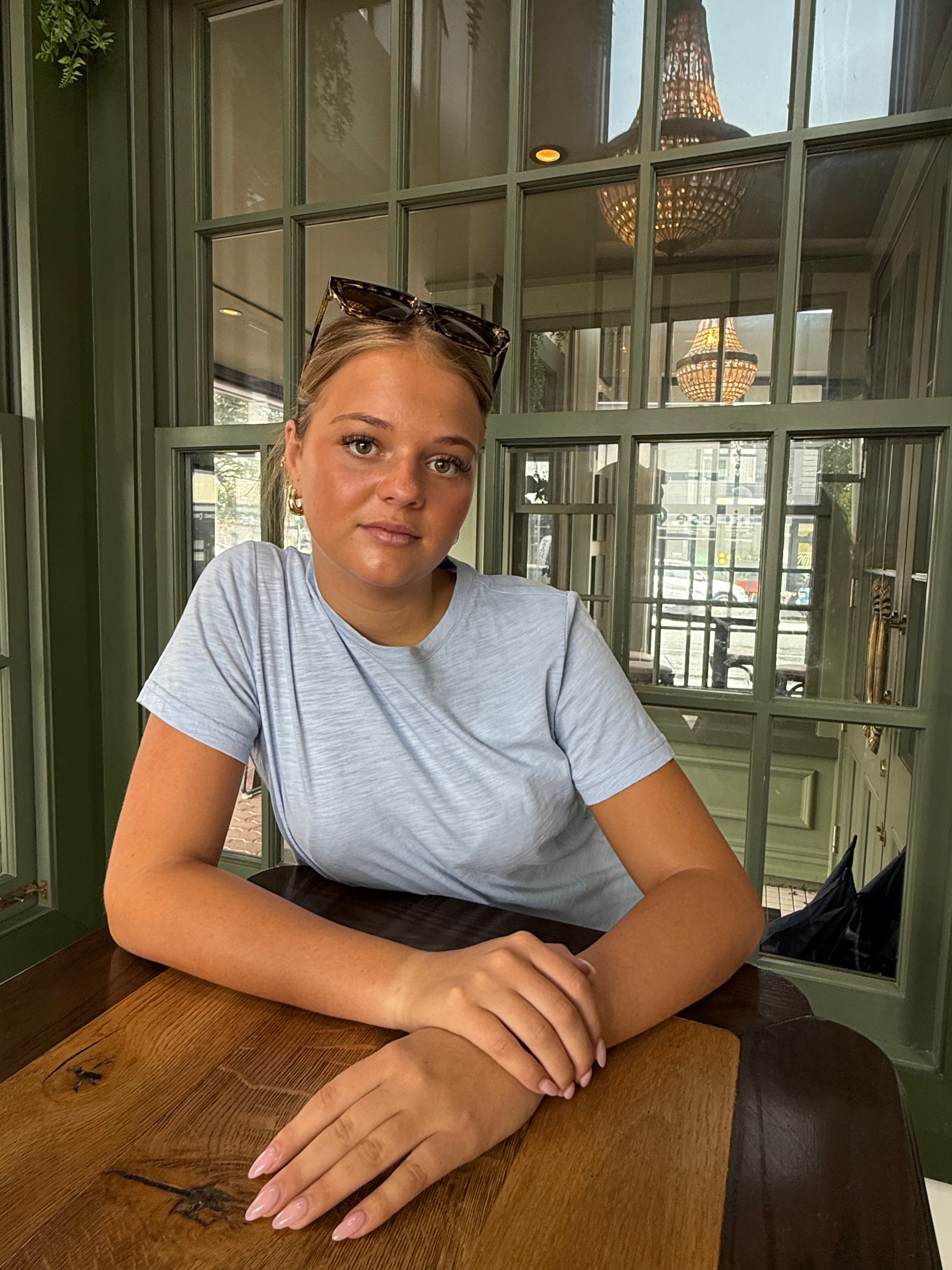 Remy Round Neck T Shirt Velveteen Rabbit - Powder