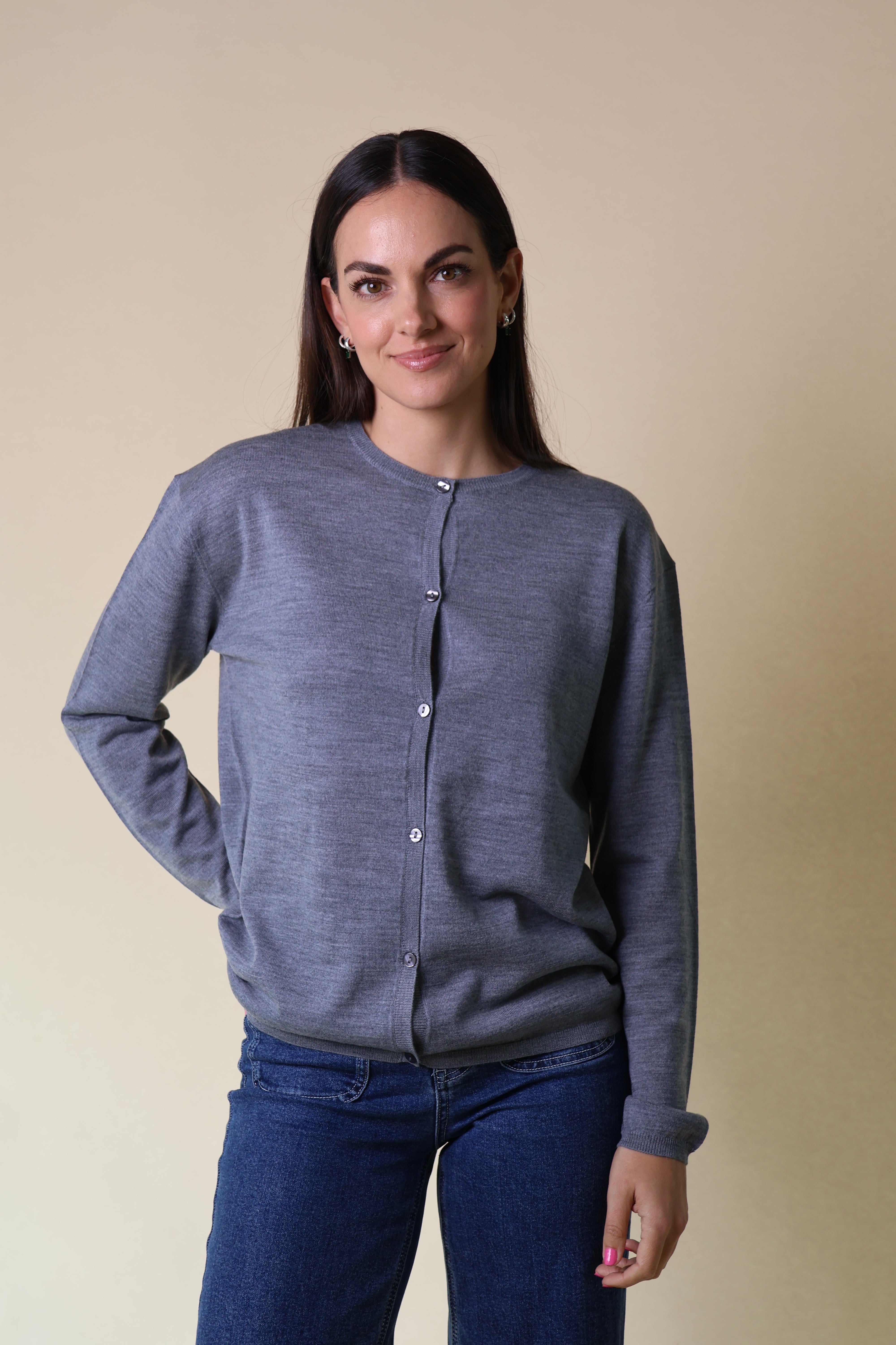 Morganite Cardigan Yarnsmith Greymarle