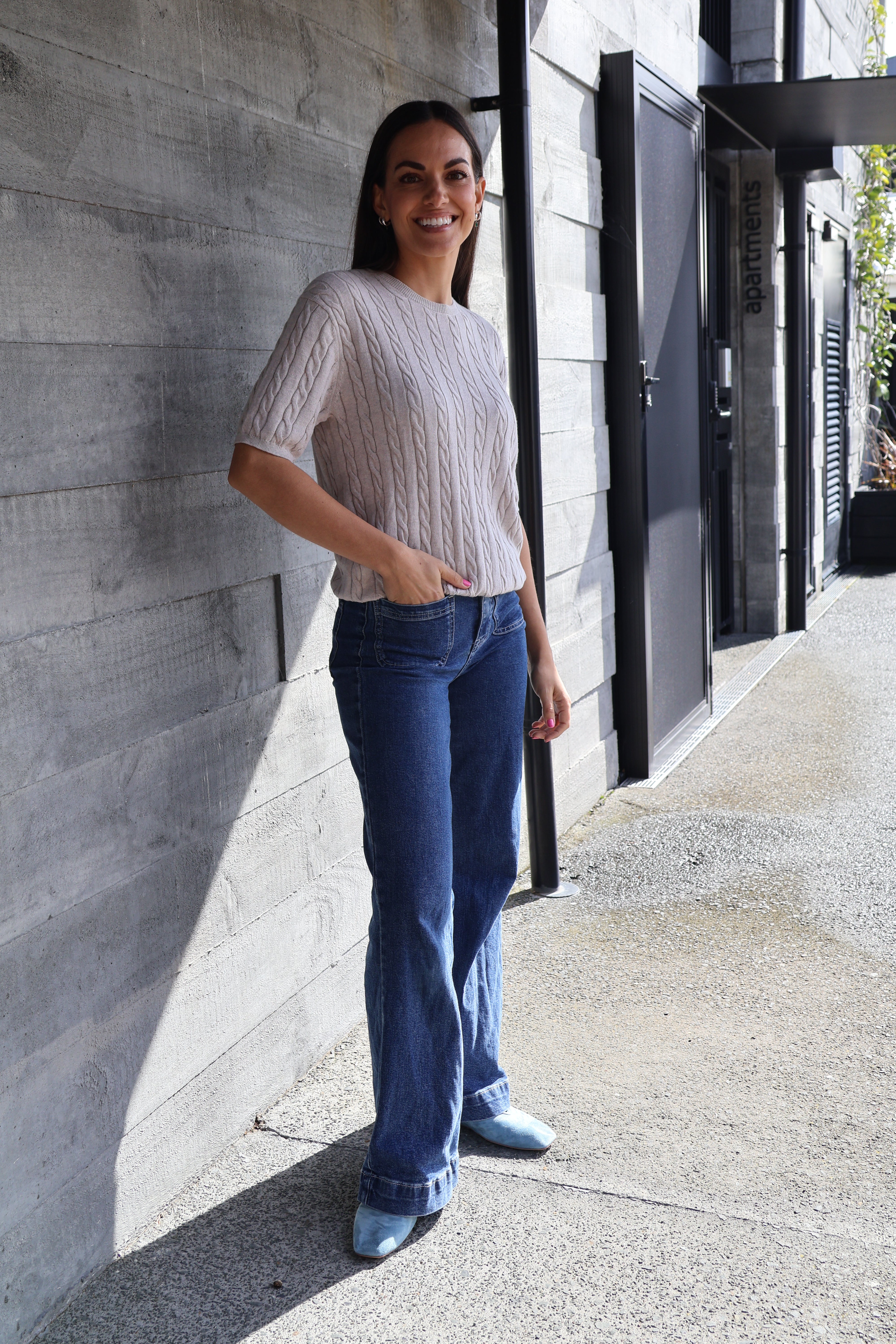 Cable Beryl Yarnsmith Pumice