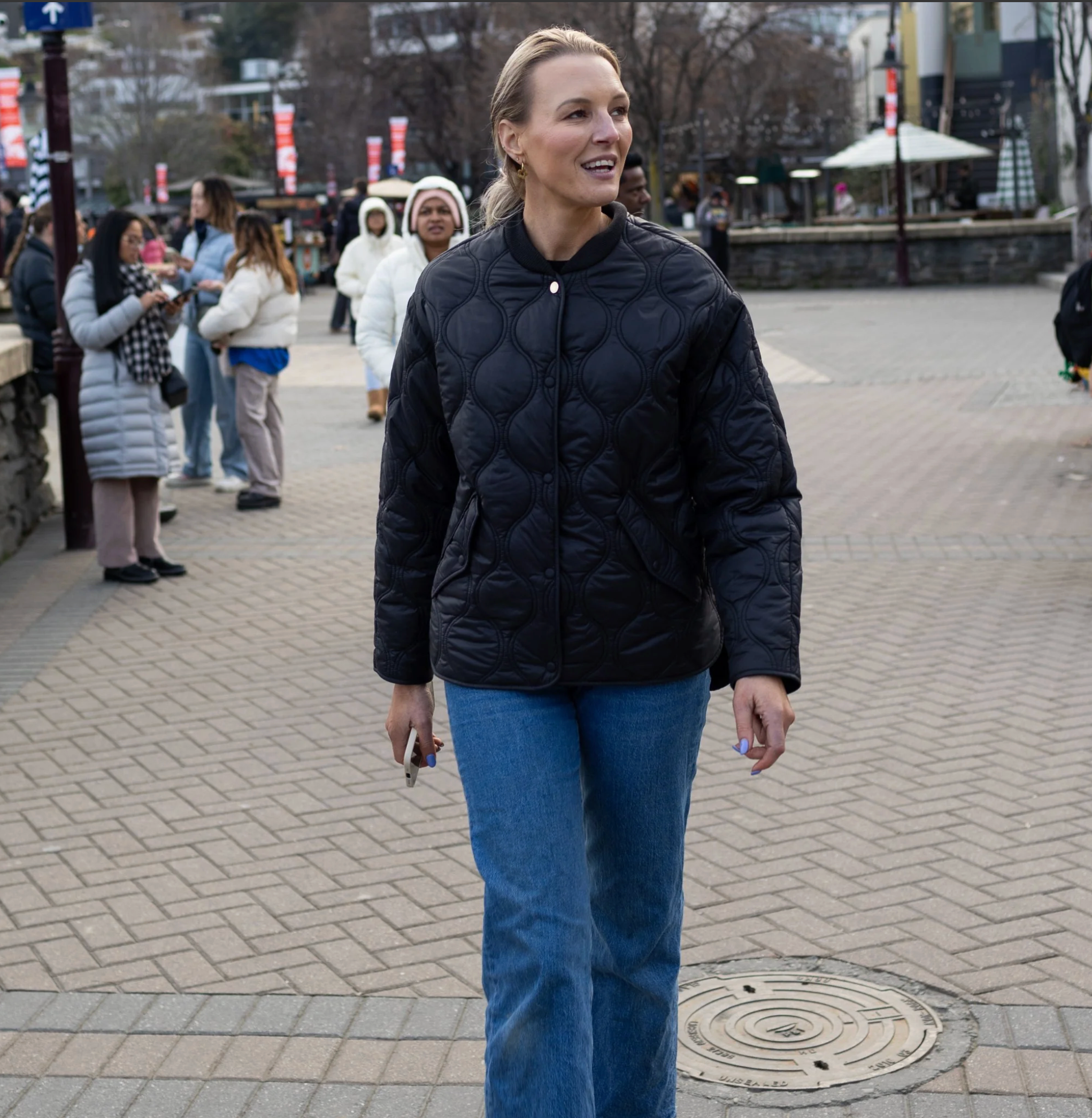 Moke Talei Quilt Bomber Black