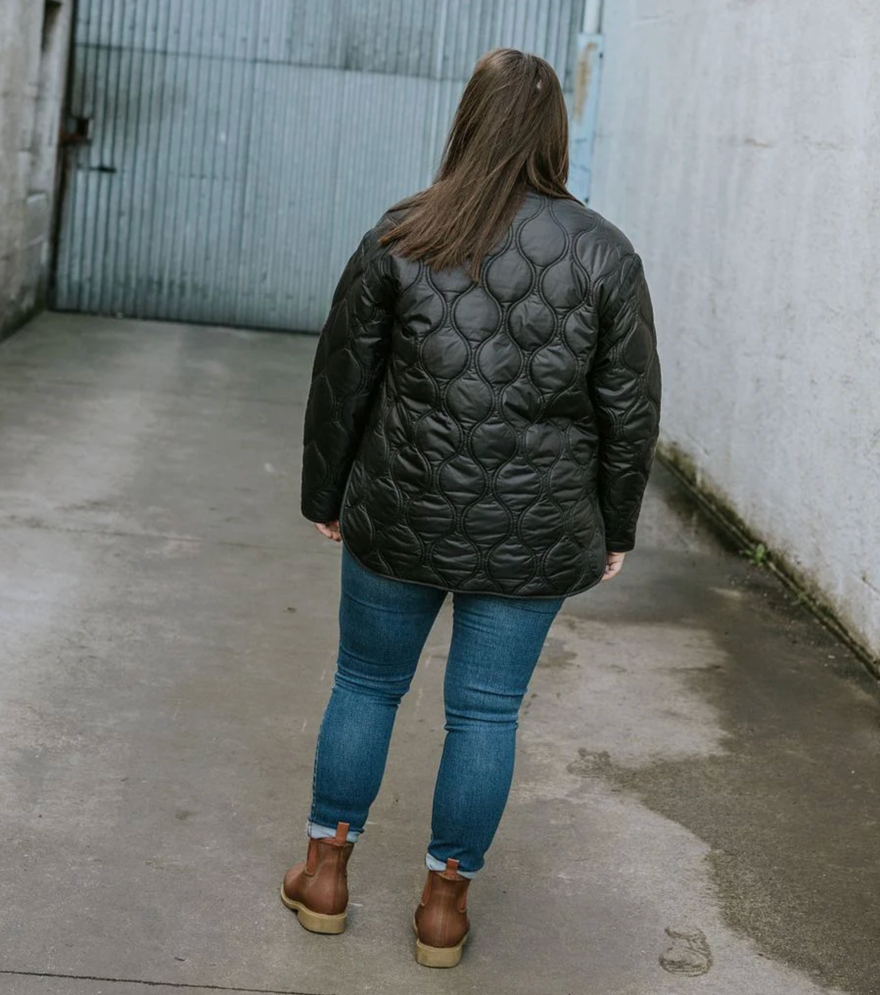 Moke Talei Quilt Bomber Black