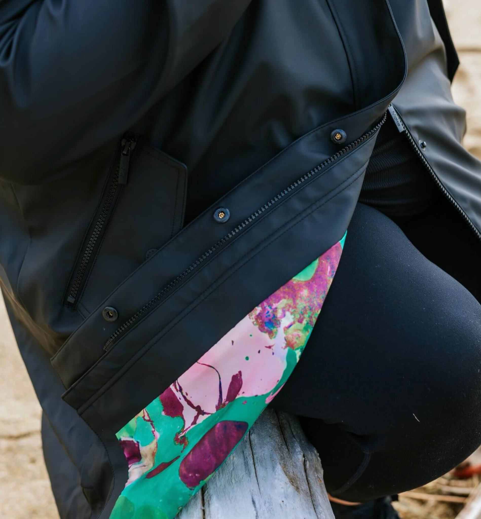 Billie Rain Coat Black Evie Marble Moke