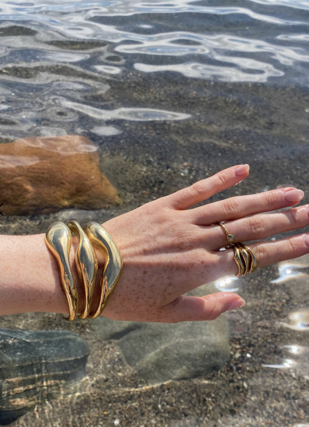A&C Oslo Swirly Cuff