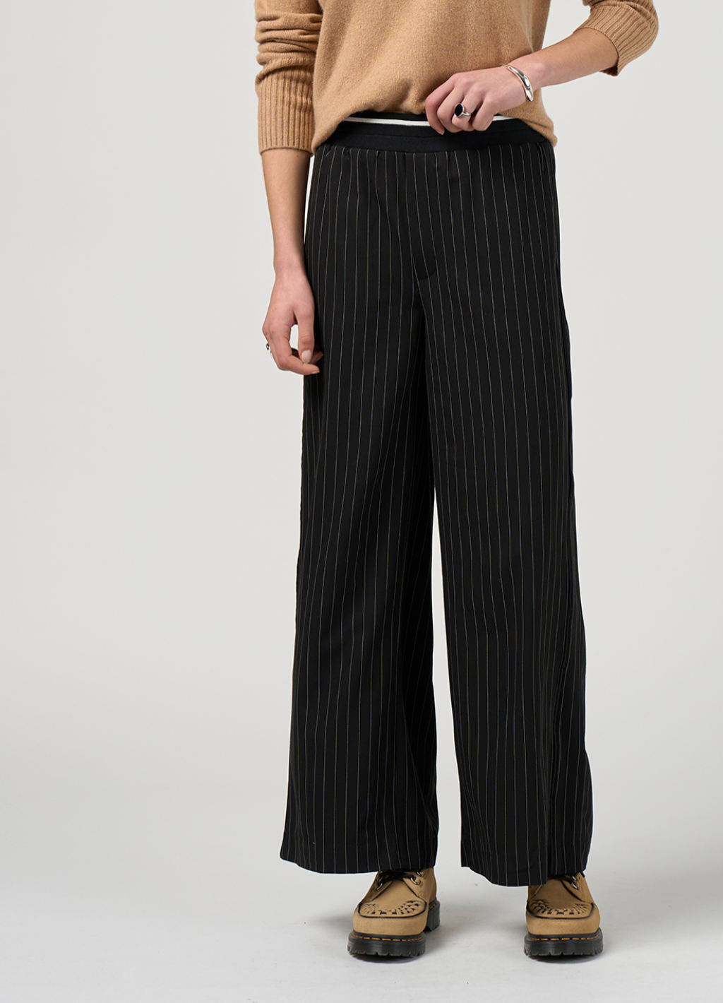 Trax Pant Black Madly Sweetly