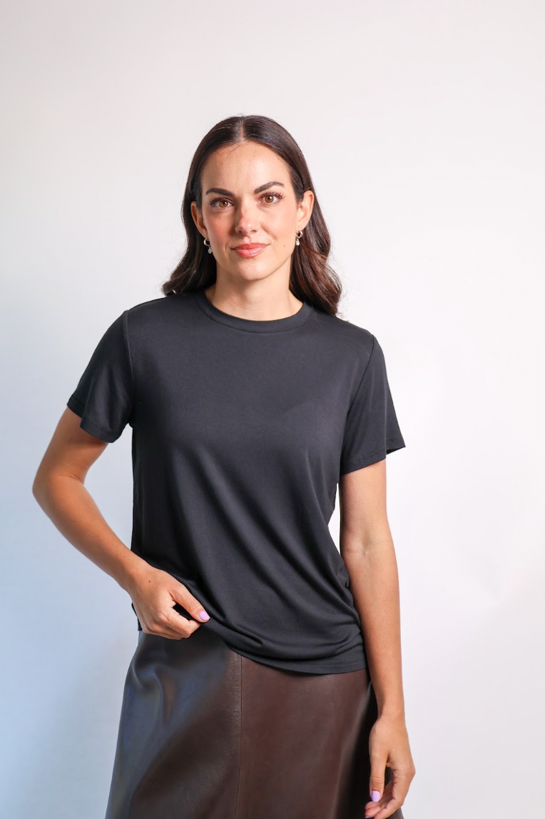 Gretel T Velveteen Rabbit Black